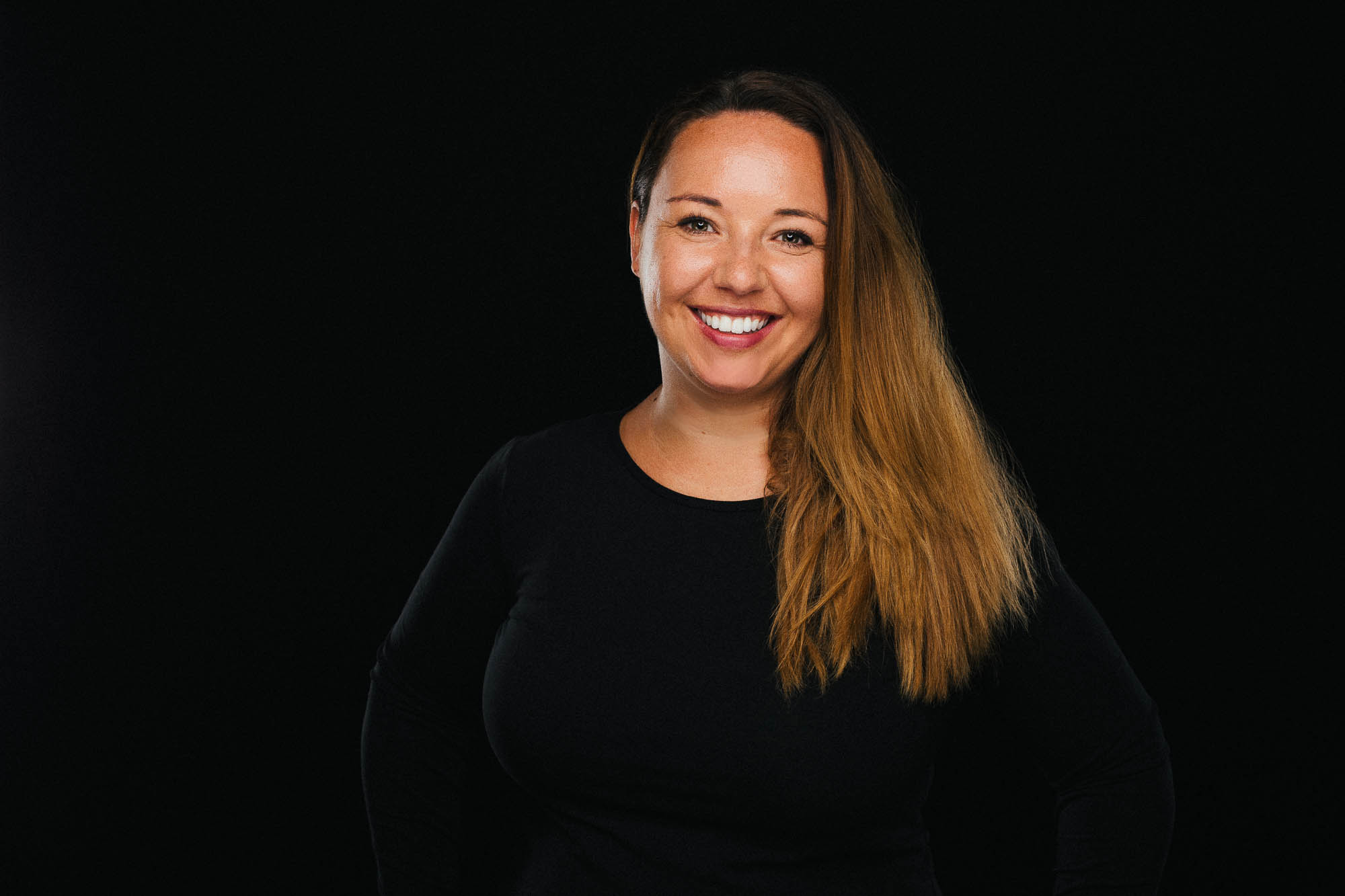 Export x3 5D4 8996 Bearbeitet Headshots Manuela 2